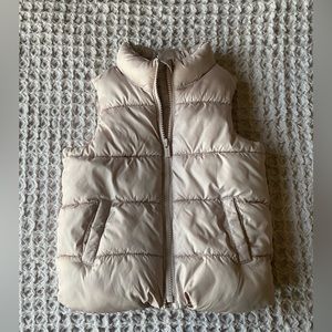 Old Navy girls vest. Size 3T